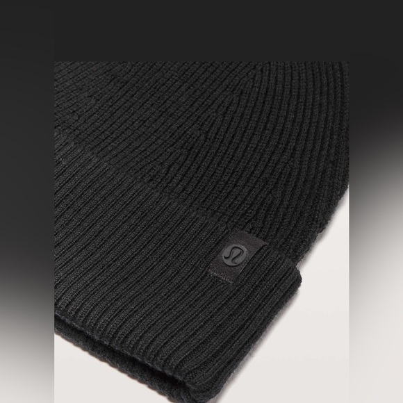 Lululemon Black Cold Pursuit
Knit Beanie
Cold blustery day❄️❄️ - Picture 6 of 8